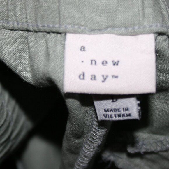 A New Day Pants - Light/ Sage Green color, Wide Leg Size Large - Picture 6 of 7